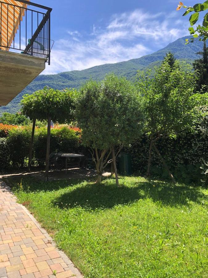Ferienwohnung The Children Smile- With Private Garden Colico Exterior foto