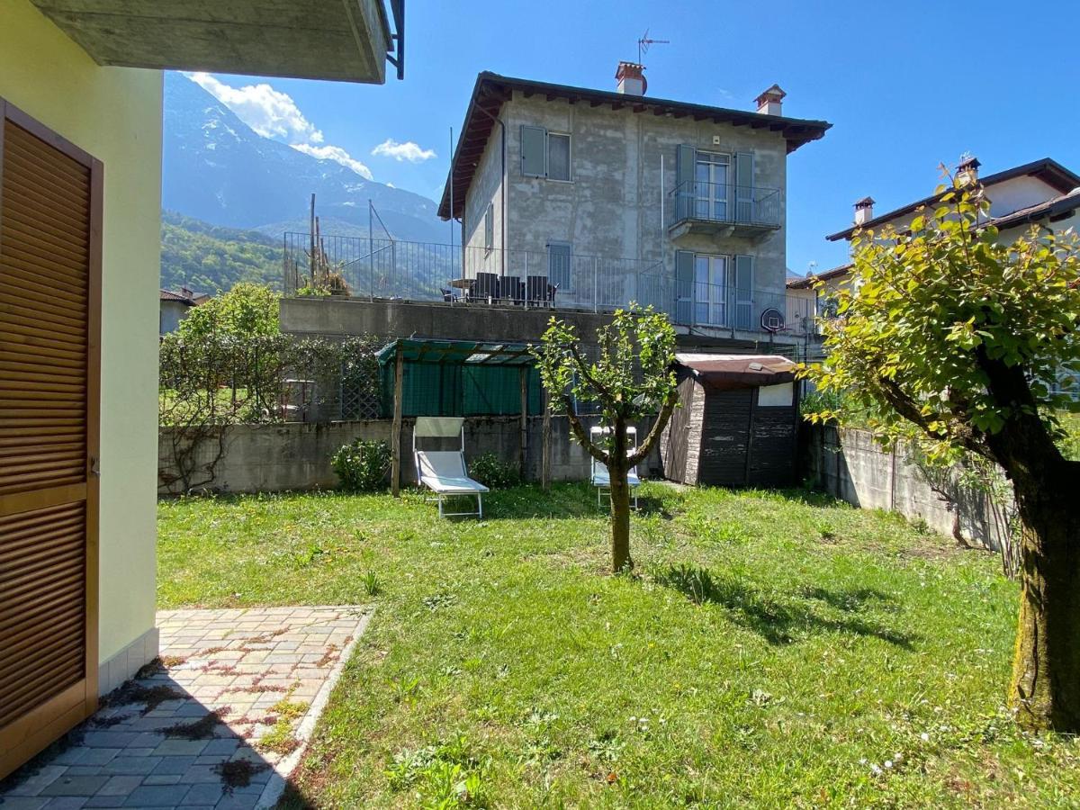 Ferienwohnung The Children Smile- With Private Garden Colico Exterior foto