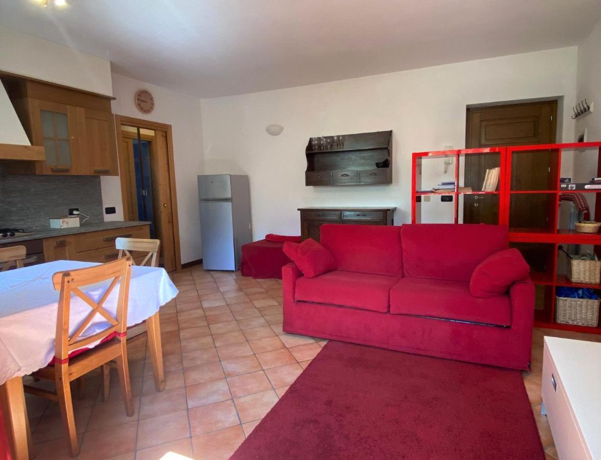 Ferienwohnung The Children Smile- With Private Garden Colico Exterior foto
