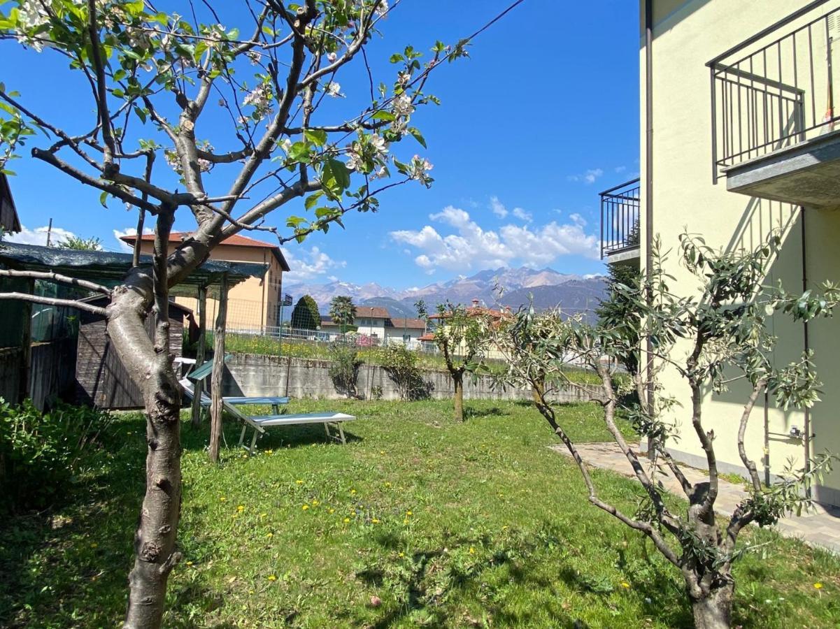 Ferienwohnung The Children Smile- With Private Garden Colico Exterior foto
