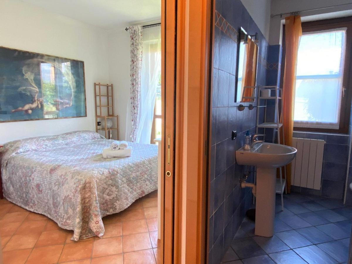 Ferienwohnung The Children Smile- With Private Garden Colico Exterior foto